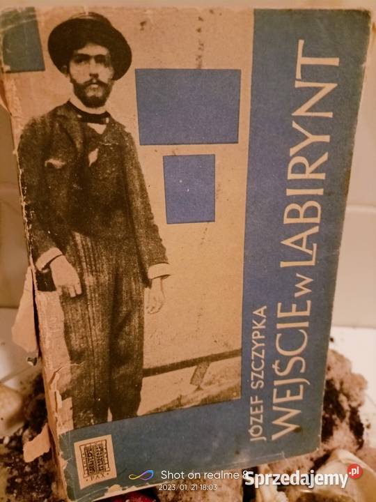 Wejście w labirynt Szczypka Wyspiańskiego Warszawa