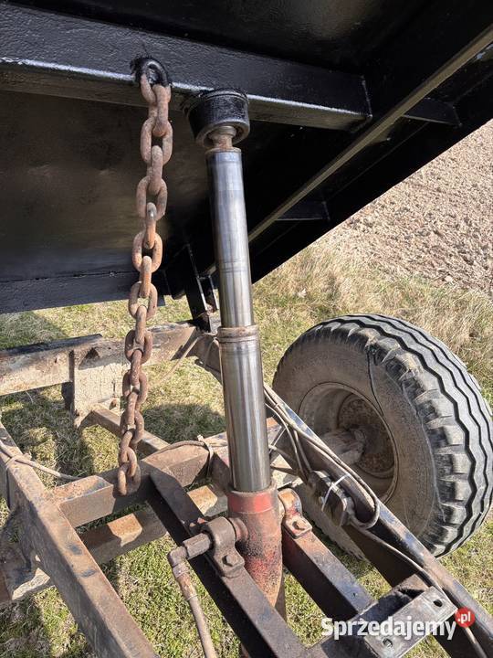 Wywrota przyczepa jednoosiową Agatówka