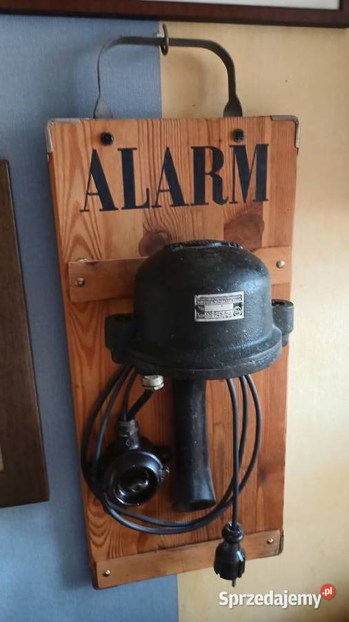 syrena alarm buczek niemiecki Toruń