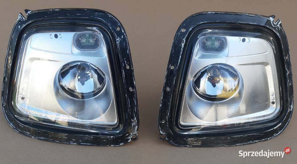 VOLVO FH4 HALOGEN DACHOWY LED GÓRNY LEWY