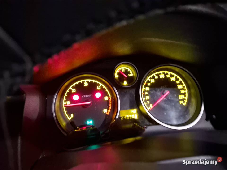 syndyk sprzeda Opla Astrę III 17 CDTI Inowrocław