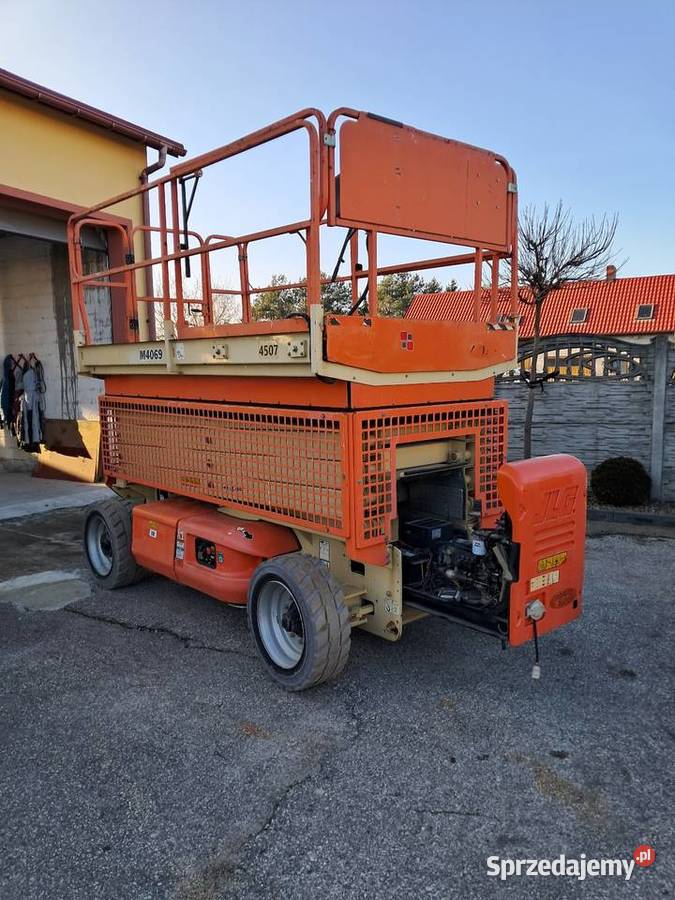 Sprzedam podnośnik nożycowy JLG M4069 Łagów