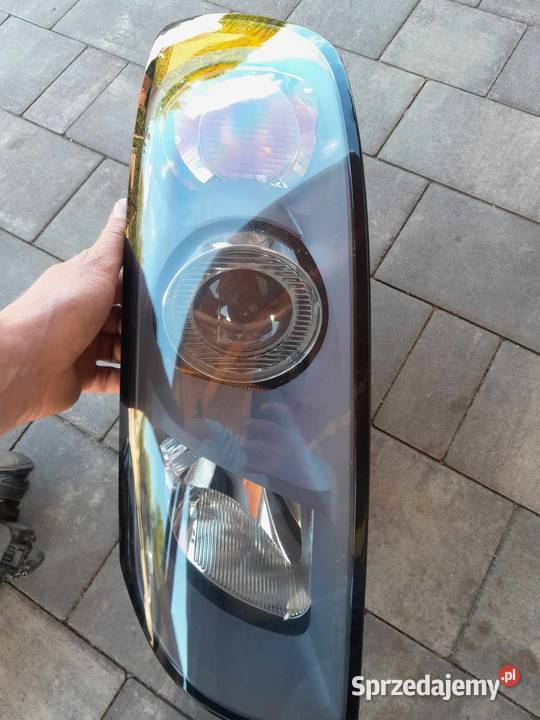 Sprzedam lampy volvo v50 osobowe Lampy przednie Narol
