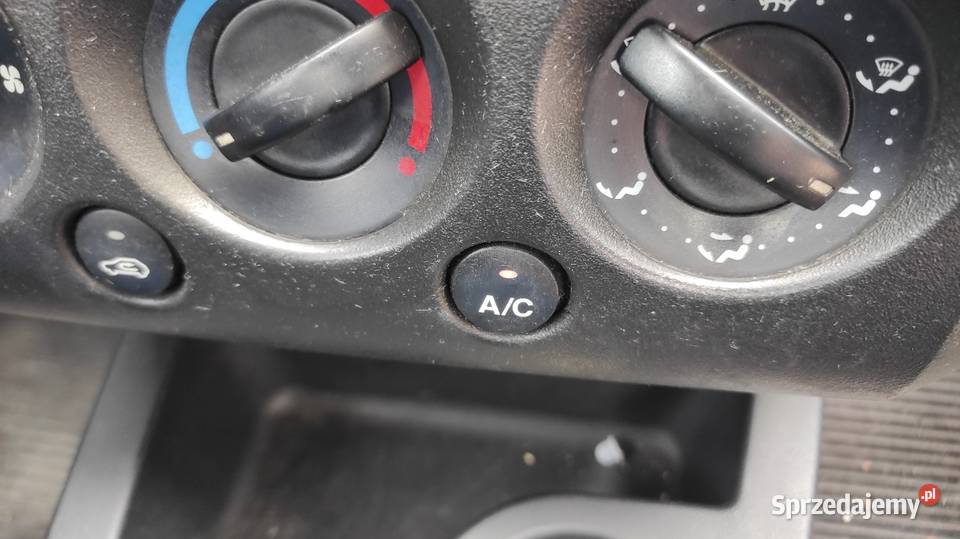 Ford Fiesta 14 benzyna 2005 z clima sprawna klimatyzacja Chodzież sprzedam
