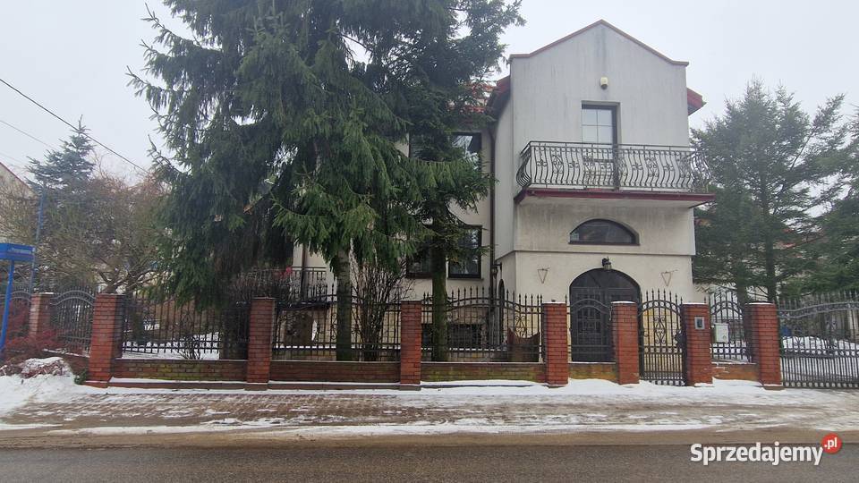 NIeruchomość zabudowana 2055m2 budynki 1039m2 Piotrków Trybunalski sprzedam