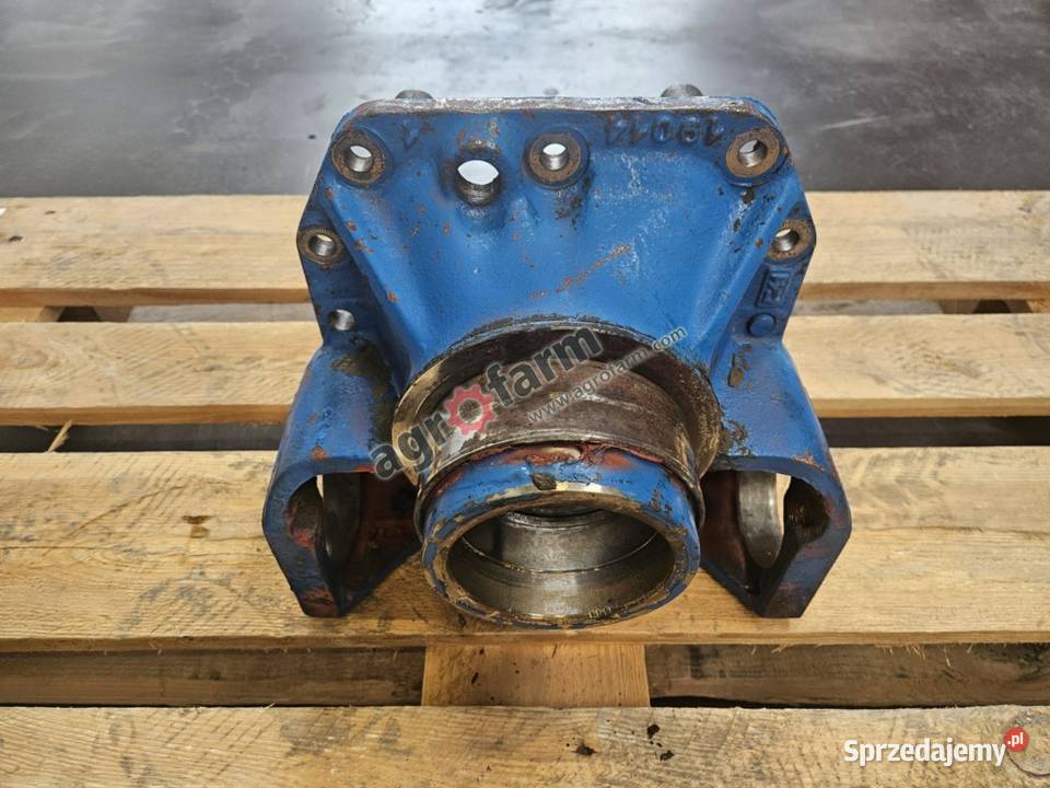 Obudowa dyferencjału Ford 7840 7740 8240 dolnośląskie Byków