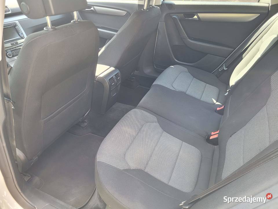 Volkswagen Passat B7 14 KOMBI TSI BENZYNA Rok produkcji 2011 Passat Środa Śląska sprzedam