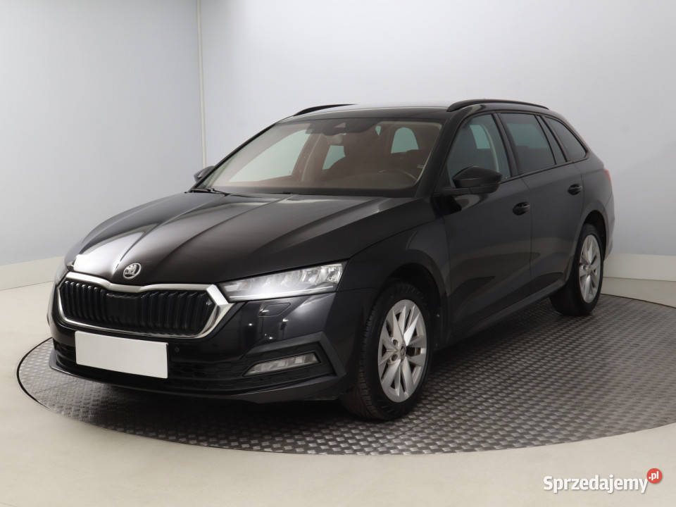 Skoda Octavia 20 TDI asystent pasa ruchu Bielany Wrocławskie