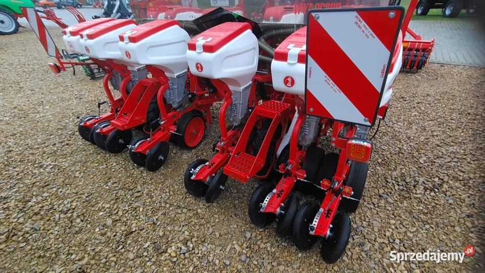 Siewnik do kukurydzy 6 rzędów na ramie Siewniki i sadzarki Lipno