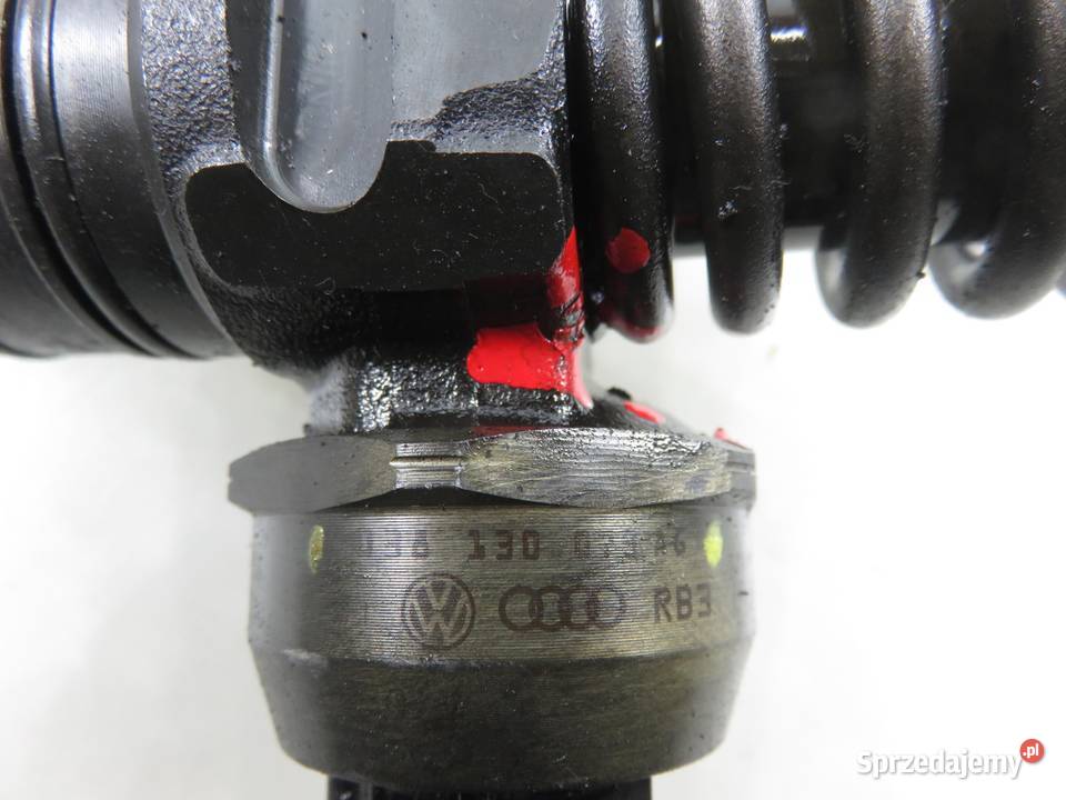 POMPOWTRYSKIWACZ VW GOLF V 19 TDI 038130073AG