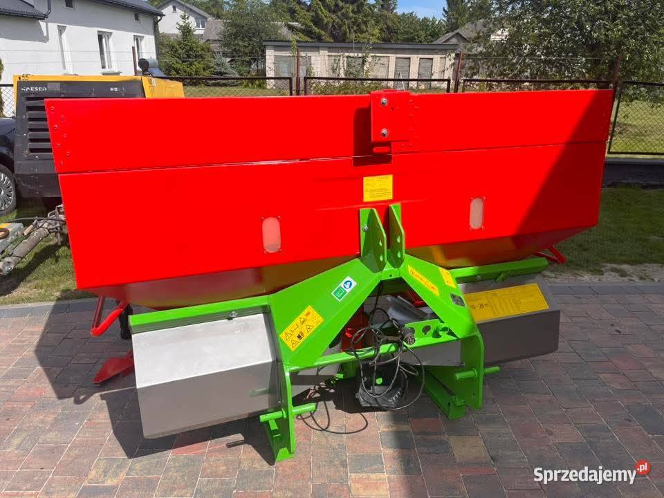 Rozsiewacz nawozu Unia MX 850 nowy Dutrów