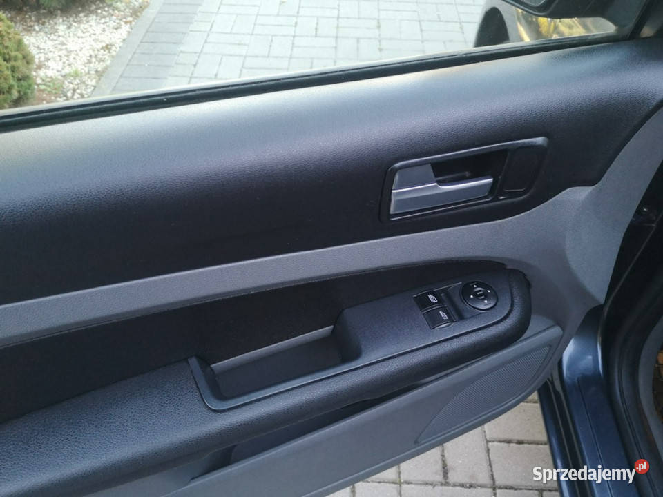 Ford Focus 18 16v 125 Klimatyzacja Elektryka elektryczne lusterka Strzegom