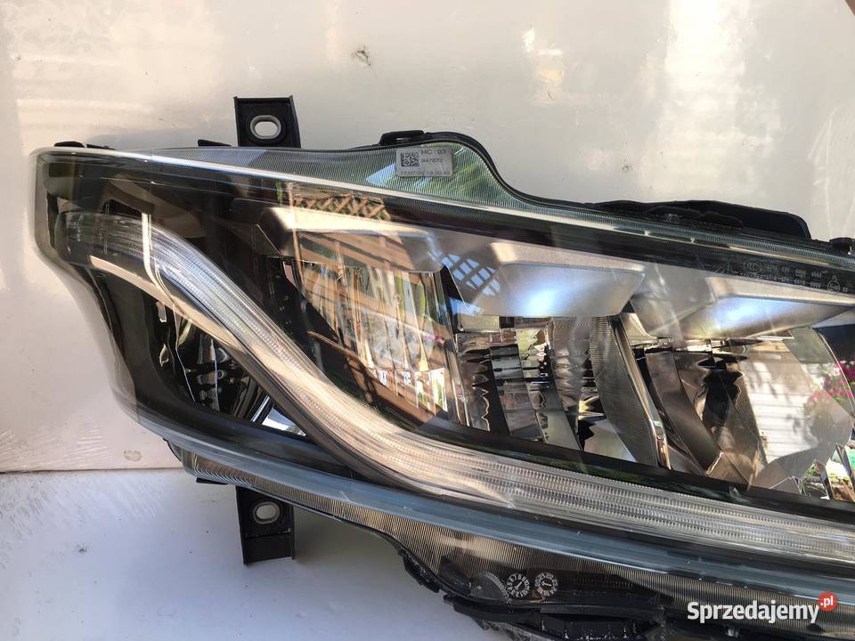 IVECO STRALIS SWAY PRAWA LAMPA FULL LED Ostroróg