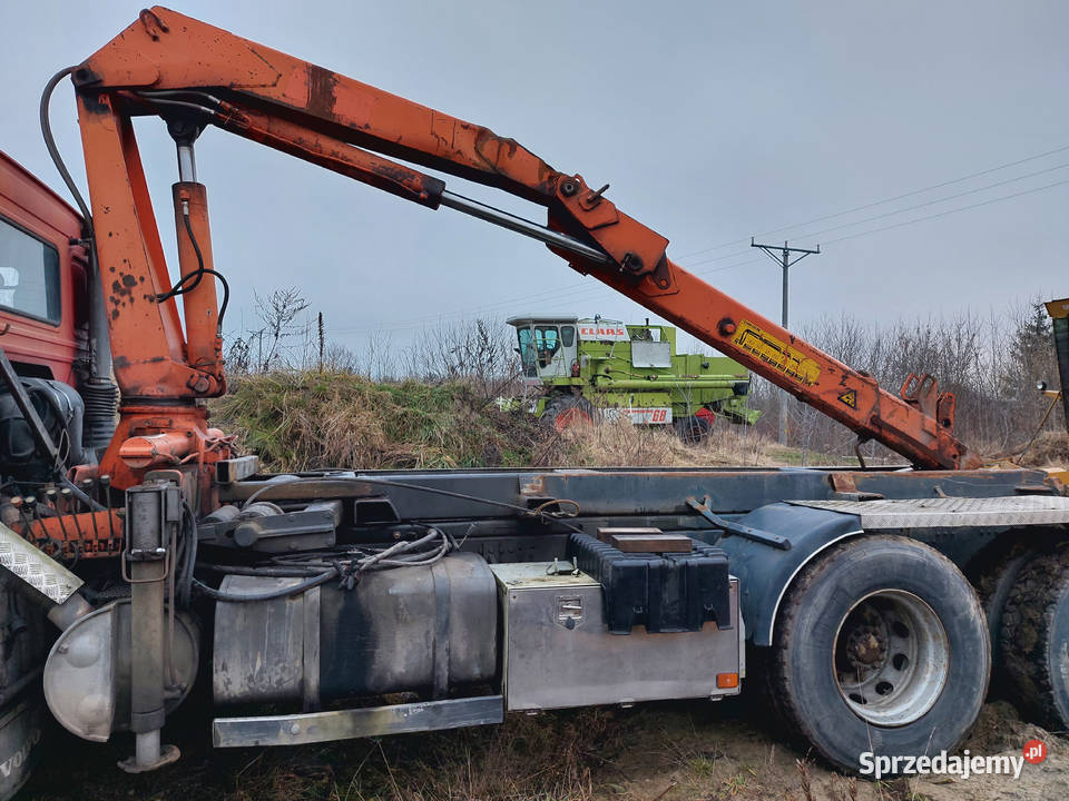 Volvo FL12 z hds z żurawiem podnośnik