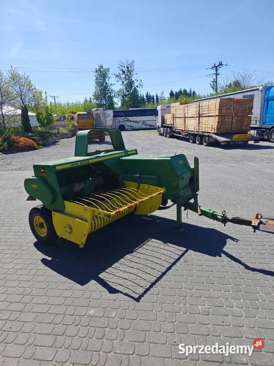 Prasa kostkującą John Deere 330 inne 339 stan Dragany