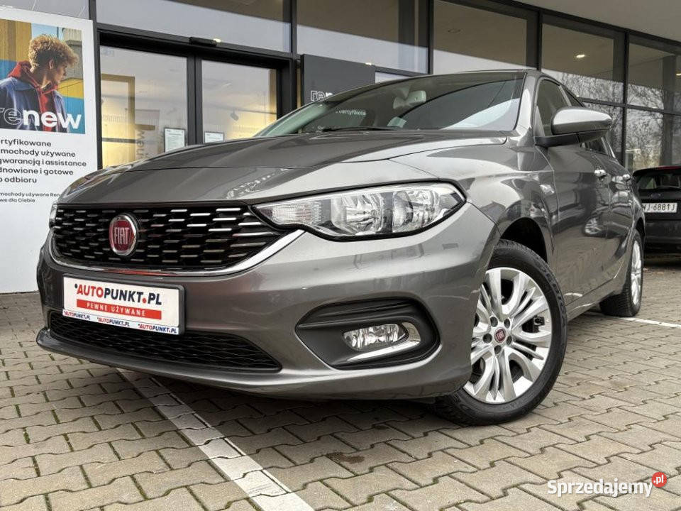 FIAT Tipo 2016r Salon Tipo Samochody osobowe Warszawa