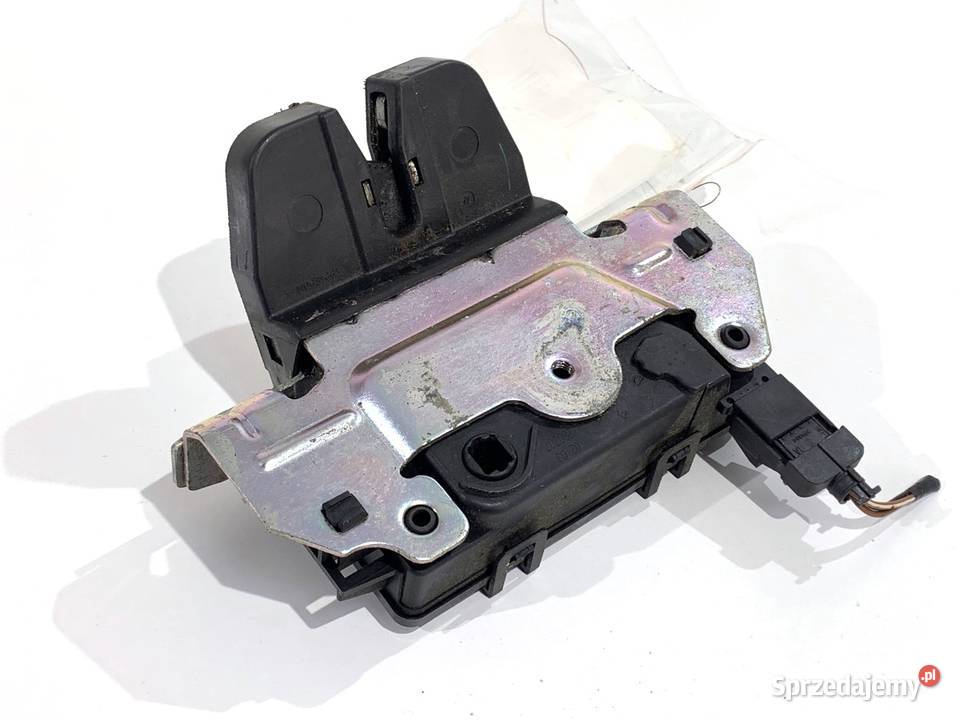 ZAMEK KLAPY TYŁ OPEL ASTRA H Hatchback 13117285 podkarpackie