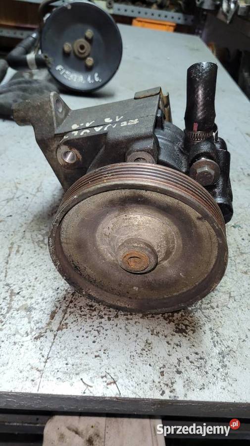 Pompa wspomagania Renault 19 18 osobowe Pompy wspomagania Łagów