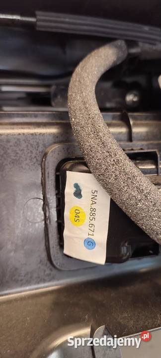 VW TIGUAN II BOCZEK BAGAŻNIKA PRAWY 5NA867428 BL