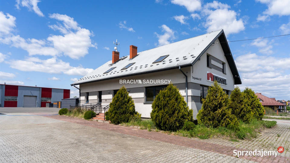 sprzedaży lokalu Targowisko 2176m2 sprzedam