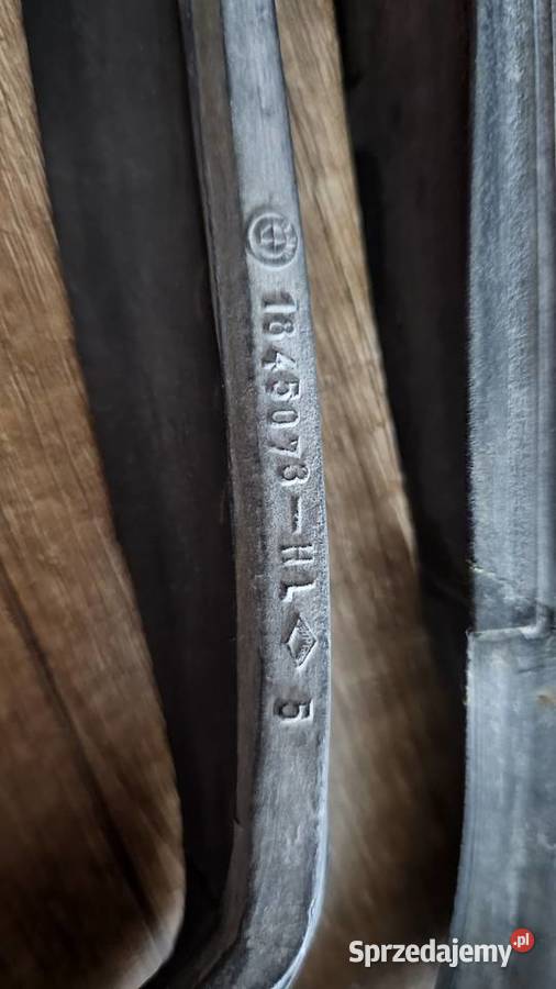 uszczelka drzwi tylnych lewych bmw e23 osobowe Mińsk Mazowiecki sprzedam