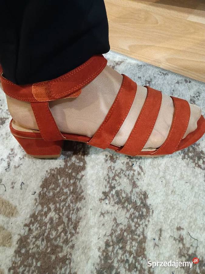 Buty cpomarańczowe 39 30 Moda i Styl Stalowa Wola