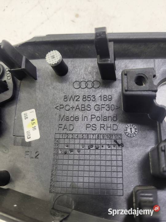 LISTWA DEKOR OSŁONA DESKI AUDI A4 A5 8W Przystajń