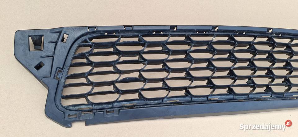 DACIA DUSTER I LIFT KRATKA ZDERZAKA PRZÓD ATRAPA osobowe