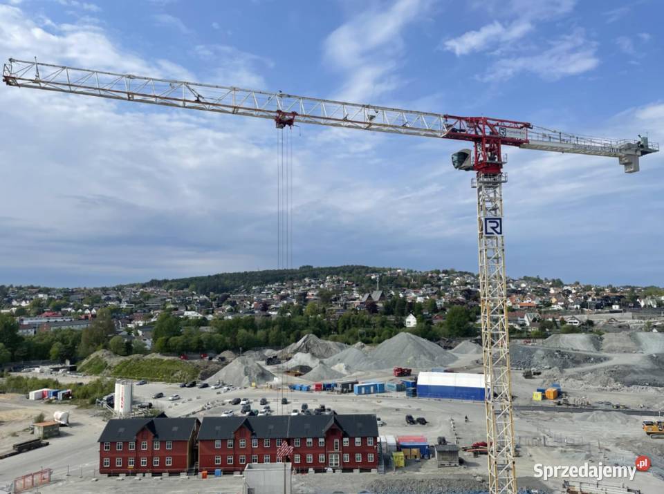 Żuraw budowlany dźwig budowlany dekarski prace Poznań