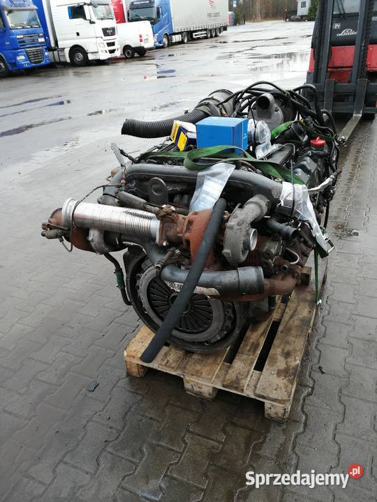 Naprawa silnika MercedesBenz V8 OM442 Setra 300 serwis