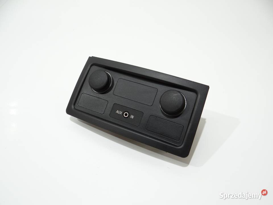 PANEL GNIAZDO AUX BMW E60 E61 9117364 osobowe lubelskie Strzyżewice sprzedam