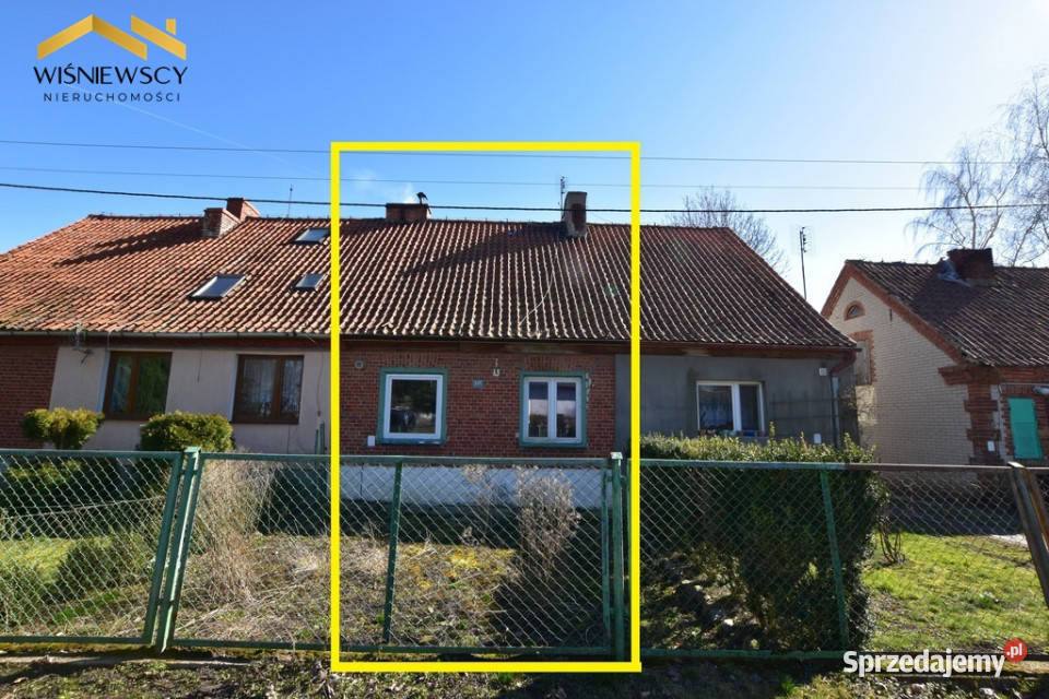 Dom w szeregu w Szaleńcu nieopodal Starego Pola Stare Pole