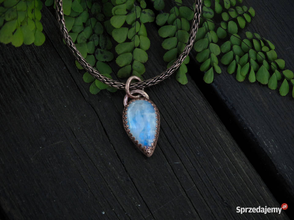 Miedziany wisiorek z niebieskim kamieniem Wieliczka sprzedam