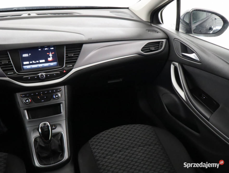 Opel Astra 16 CDTI manualna Bielany Wrocławskie