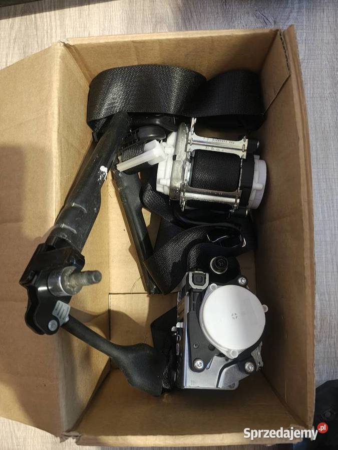 Deska rozdzielcza z napinaczami poduszka osobowe sprzedam