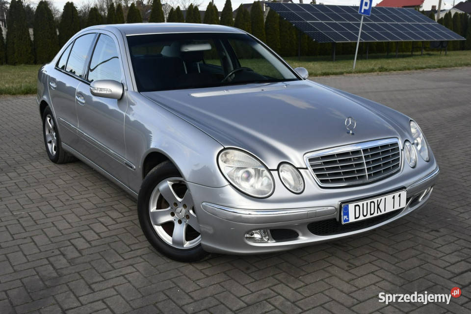 Mercedes E 240 26Benz DUDKI11 srebrny Kutno