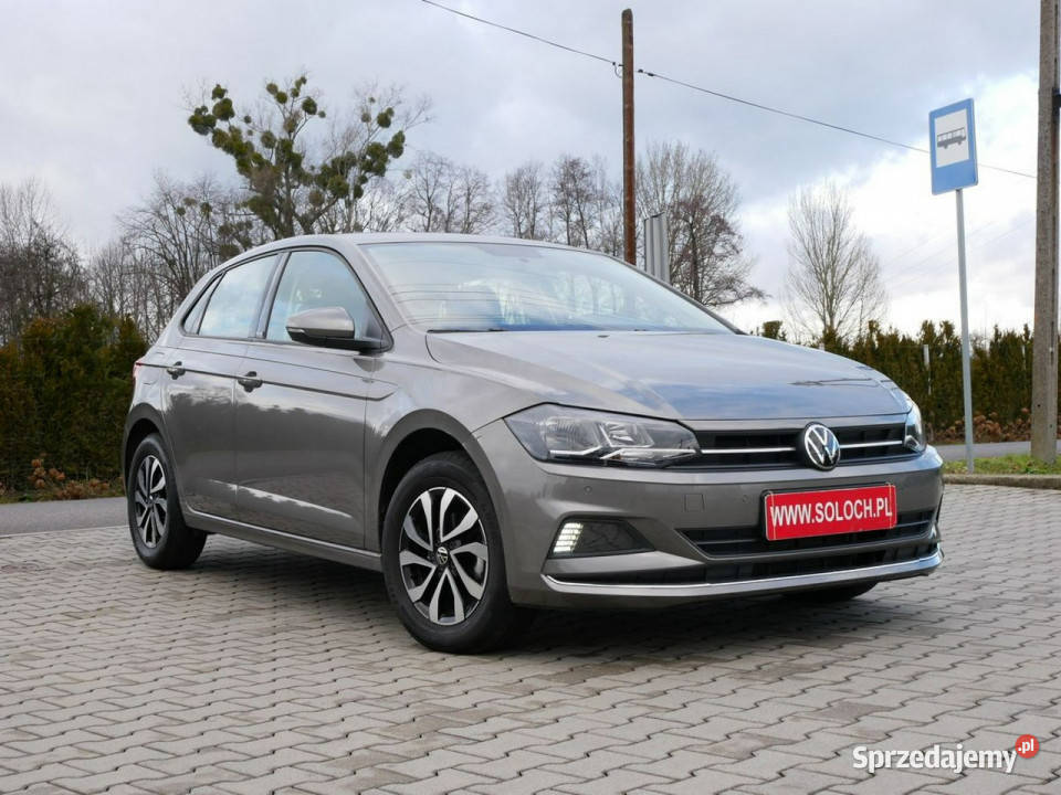 Volkswagen Polo 10 TSI 95 Active Eu6 VI 2017 grafitowy śląskie Goczałkowice-Zdrój sprzedam