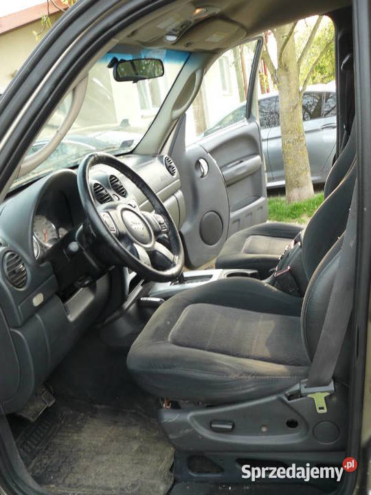 Jeep Cherokee Liberty 28 CRG 4x4 2003 Kraczkowa