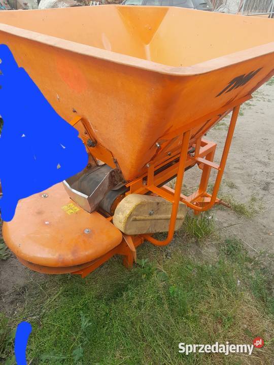 Rozsiewacz wapna i nawozow Rypin