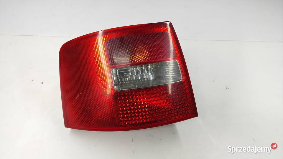 Lampa Tylna Tył Lewa A6 C5 25 TDI Avant osobowe sprzedam
