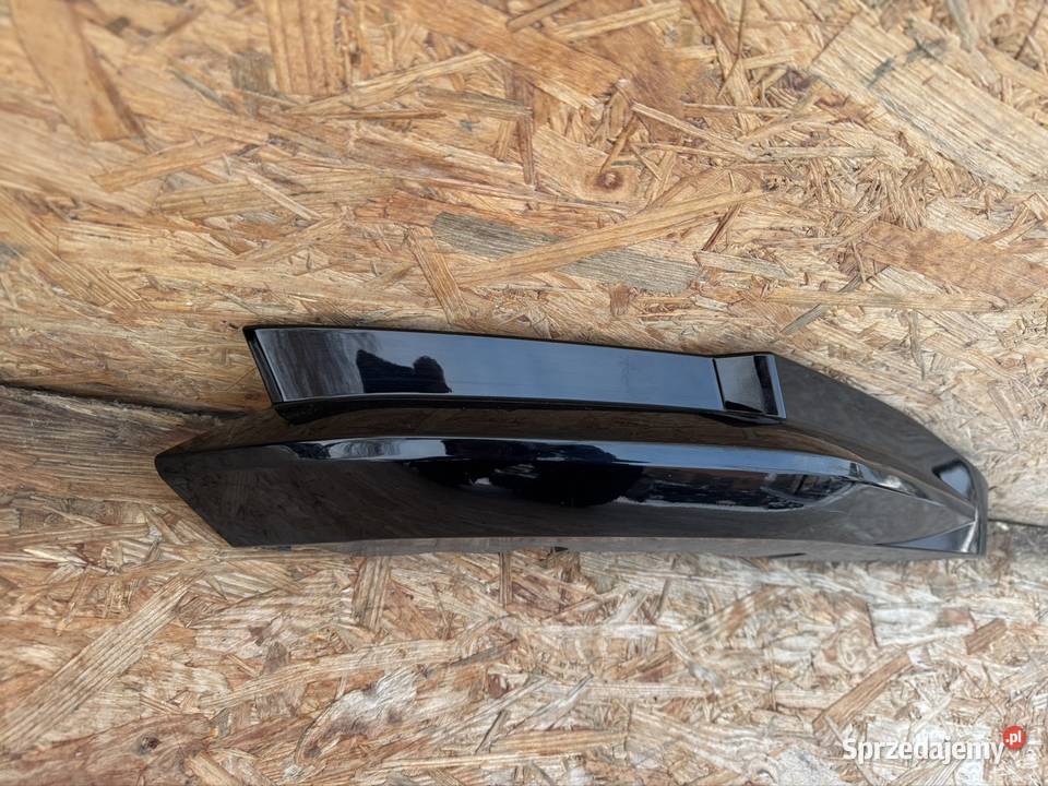 Spoiler dół listwa zderzaka tył dolna bmw m3 g80 Rok produkcji 2025