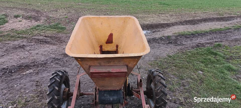 Rozsiewacz nawozów Kos Jawor