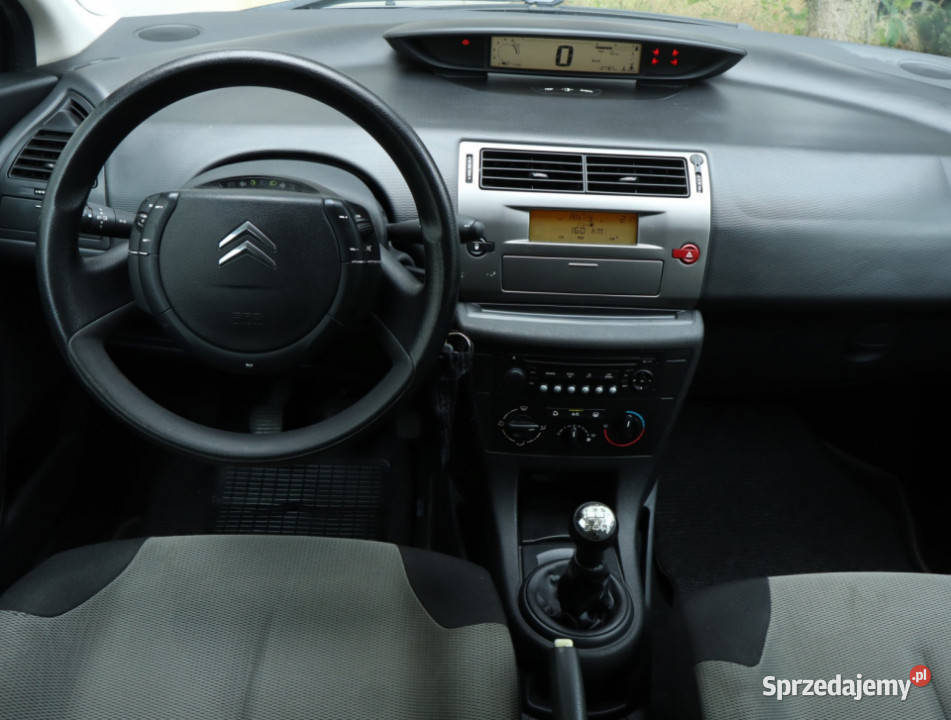 Citroen C4 16 VTi światła przeciwmgielne Samochody osobowe Piaseczno