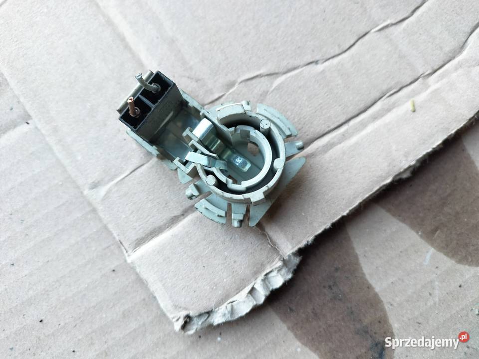 AUDI 80 B3 B4 SEDAN OPRAWKA GNIAZDO ŻARÓWKI Żarówki samochodowe Kamień-Kolonia