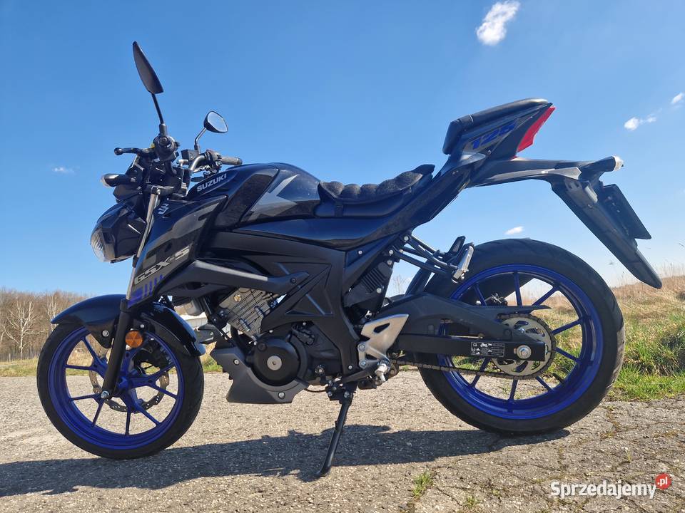 Suzuki GSXS125 125cm3