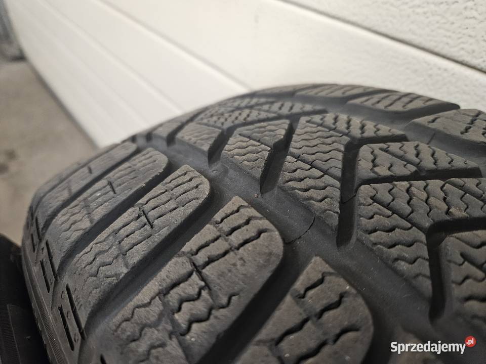 2 22545 R18 95H Pirelli Sotto Zero 3 630mm zima Katowice
