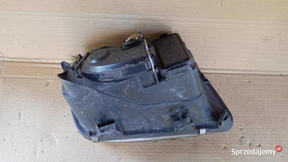 VW BORA LAMPA PRZÓD LEWA EU sprzedam