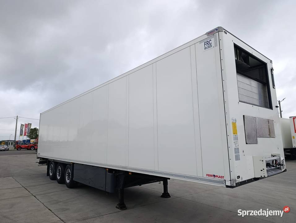 Chłodnia Schmitz Doppelstock podwójny załadunek mazowieckie Józefów