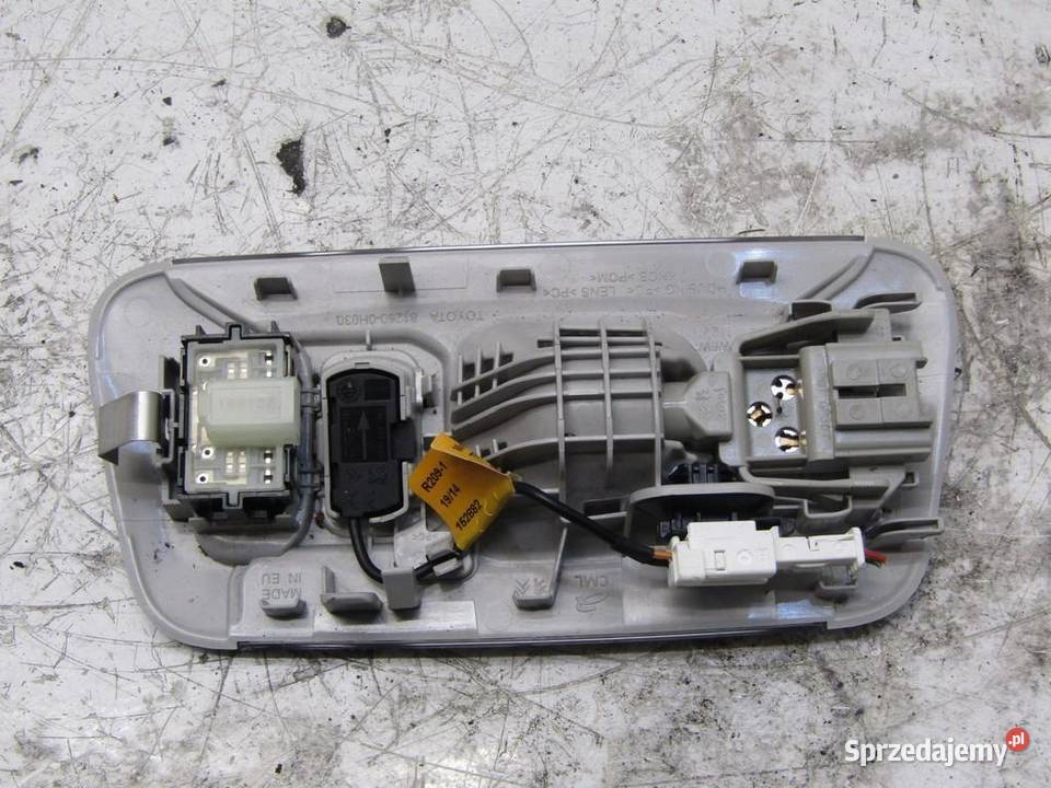 LAMPKA OŚWIETLENIE WNĘTRZA PEUGEOT 108 AYGO II Oświetlenie kabiny lubelskie sprzedam