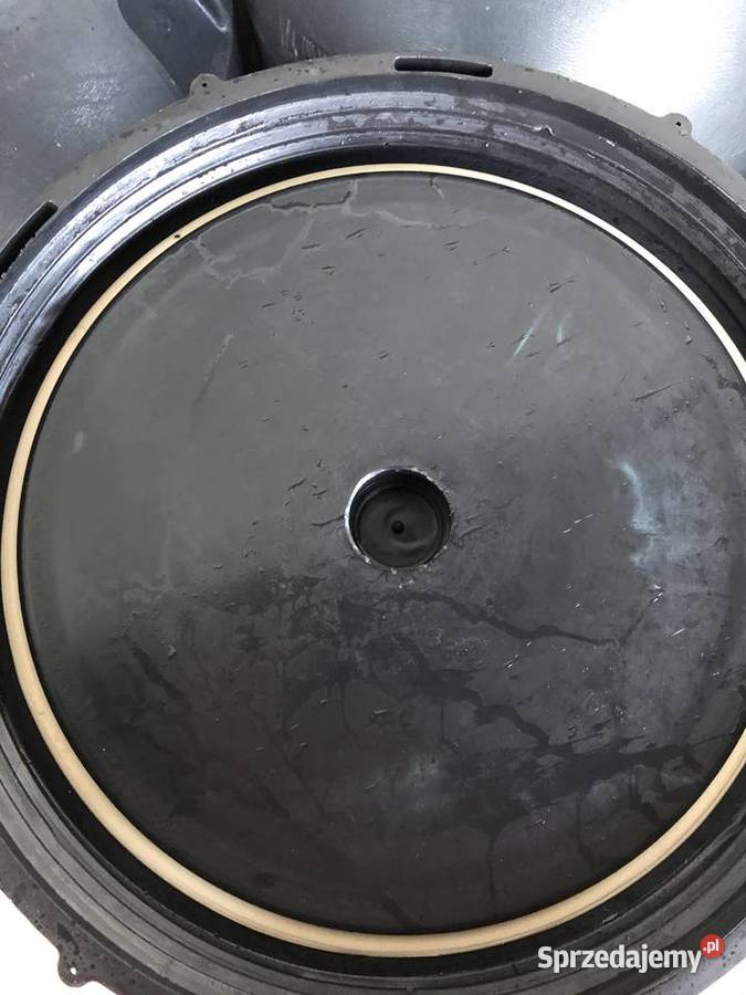 Beczki 220L spożywcez nakrętką i uszczelką